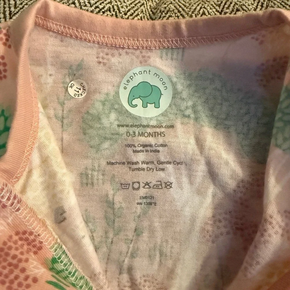 NWT Elephant Moon‎ giraffe safari sleeper and bodysuit pink